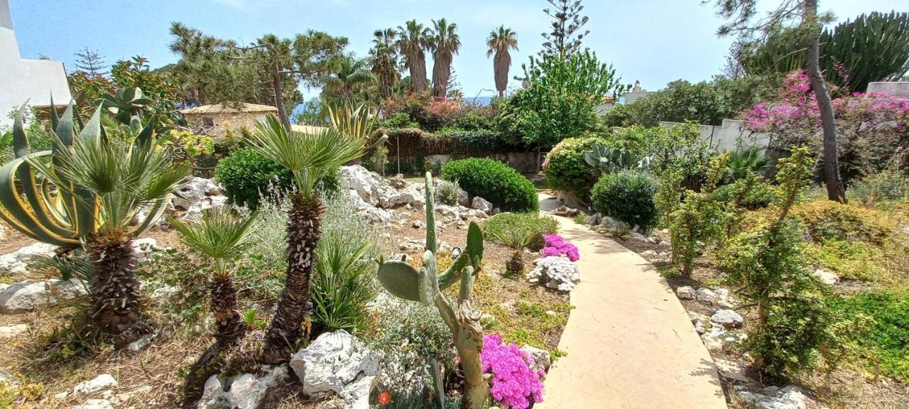A Due Passi Dal Mare Con Piscina Fontane Bianche Exterior foto